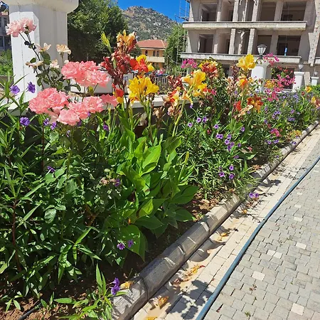 Akgul Sitesi Apartment *