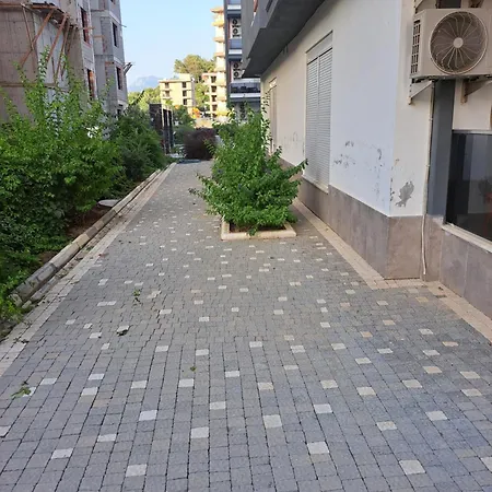 Akgul Sitesi Apartment