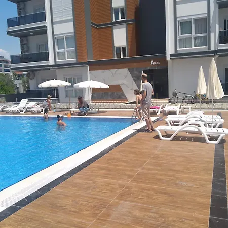 Akgul Sitesi Apartment