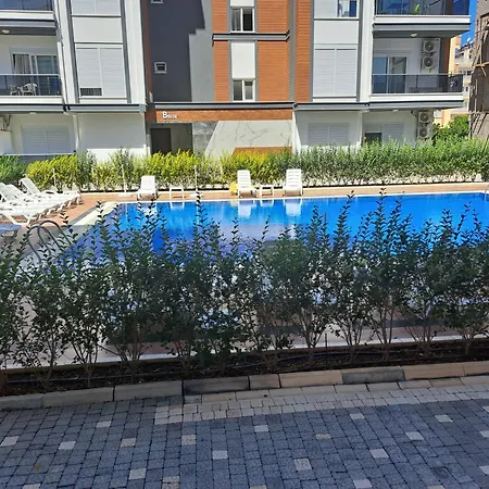 Akgul Sitesi Apartment *